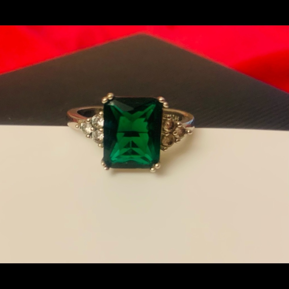 Stamped 925 Silver Emerald Ring